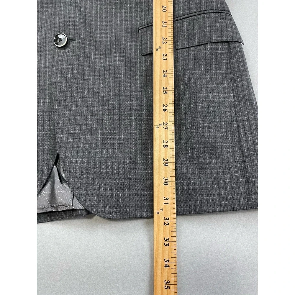 Hugo Boss Mens Blazer 44L Gray Plaid 100% Wool Sport Coat Evening Wedding Easter